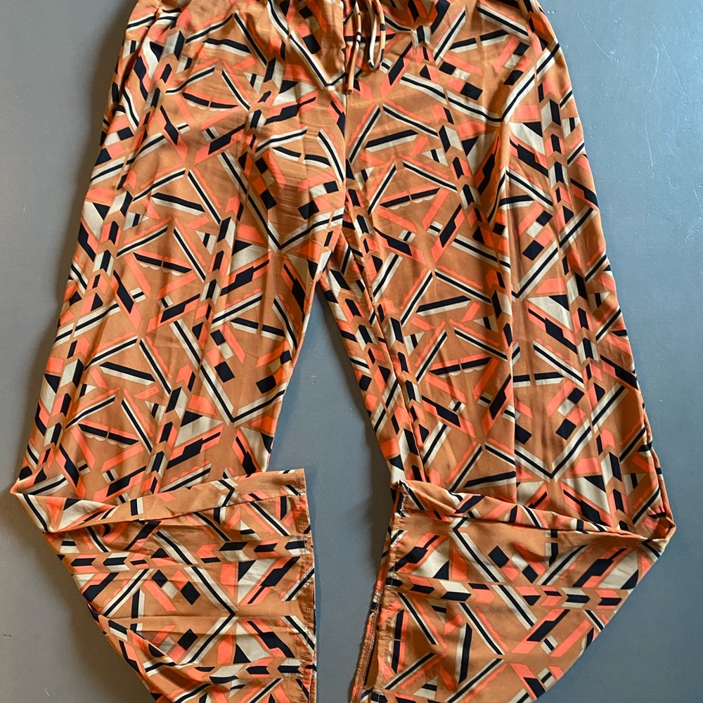 Geometric Patterned Pants- L - Picture 4 of 5
